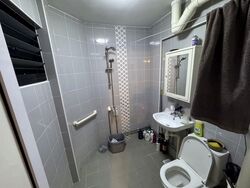 Blk 234 Jurong East Street 21 (Jurong East), HDB 5 Rooms #591981341